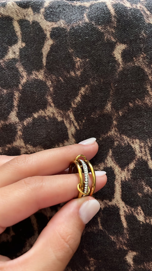 3 layered ring