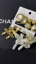 Set of earrings