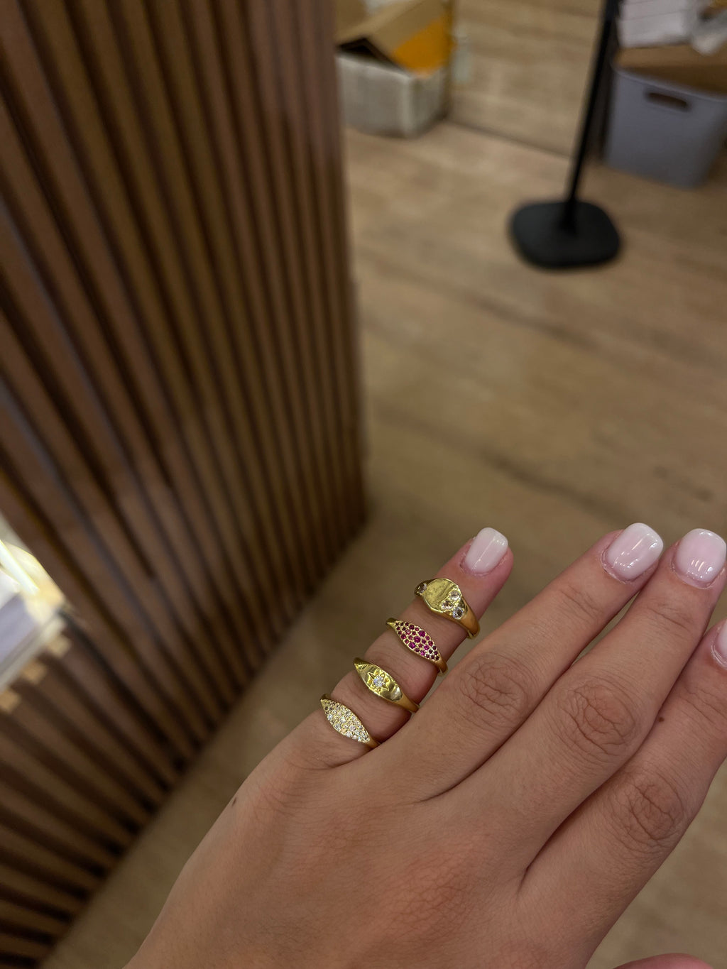 Pinky ring